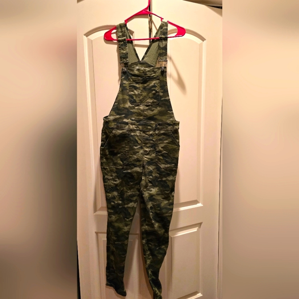 Camouflage Jumper (Juniors)